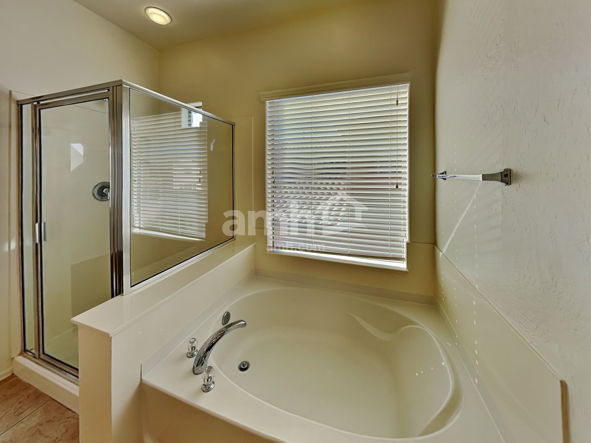 Building Photo - 16244 W Crenshaw Dr