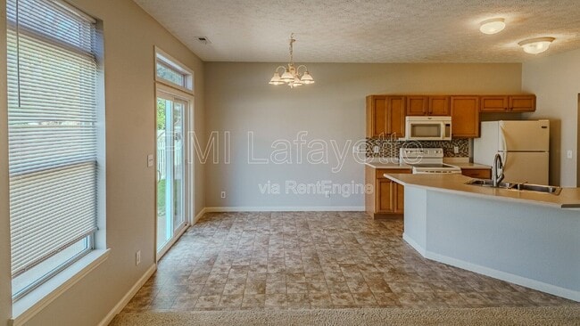 Building Photo - 4110 Ivanhoe St