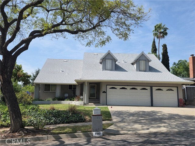 Building Photo - 1100 La Senda Dr