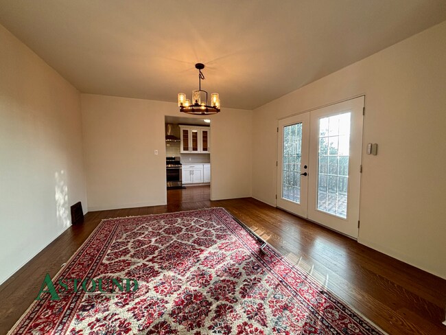 Building Photo - 915 Glendome Cir