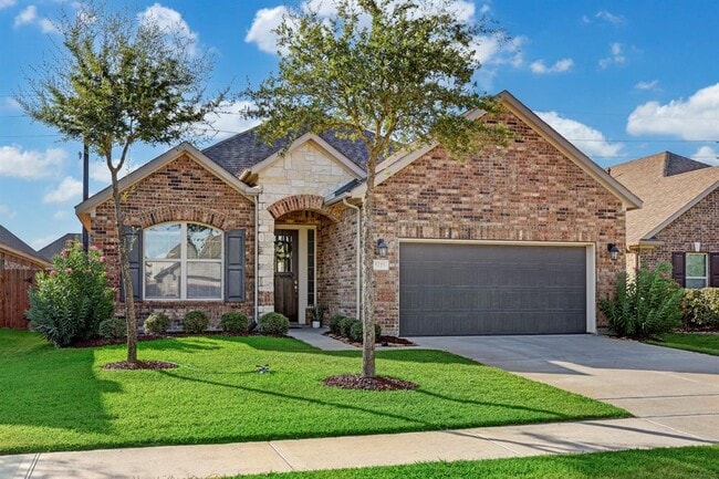 Building Photo - 5215 Baroness Ln