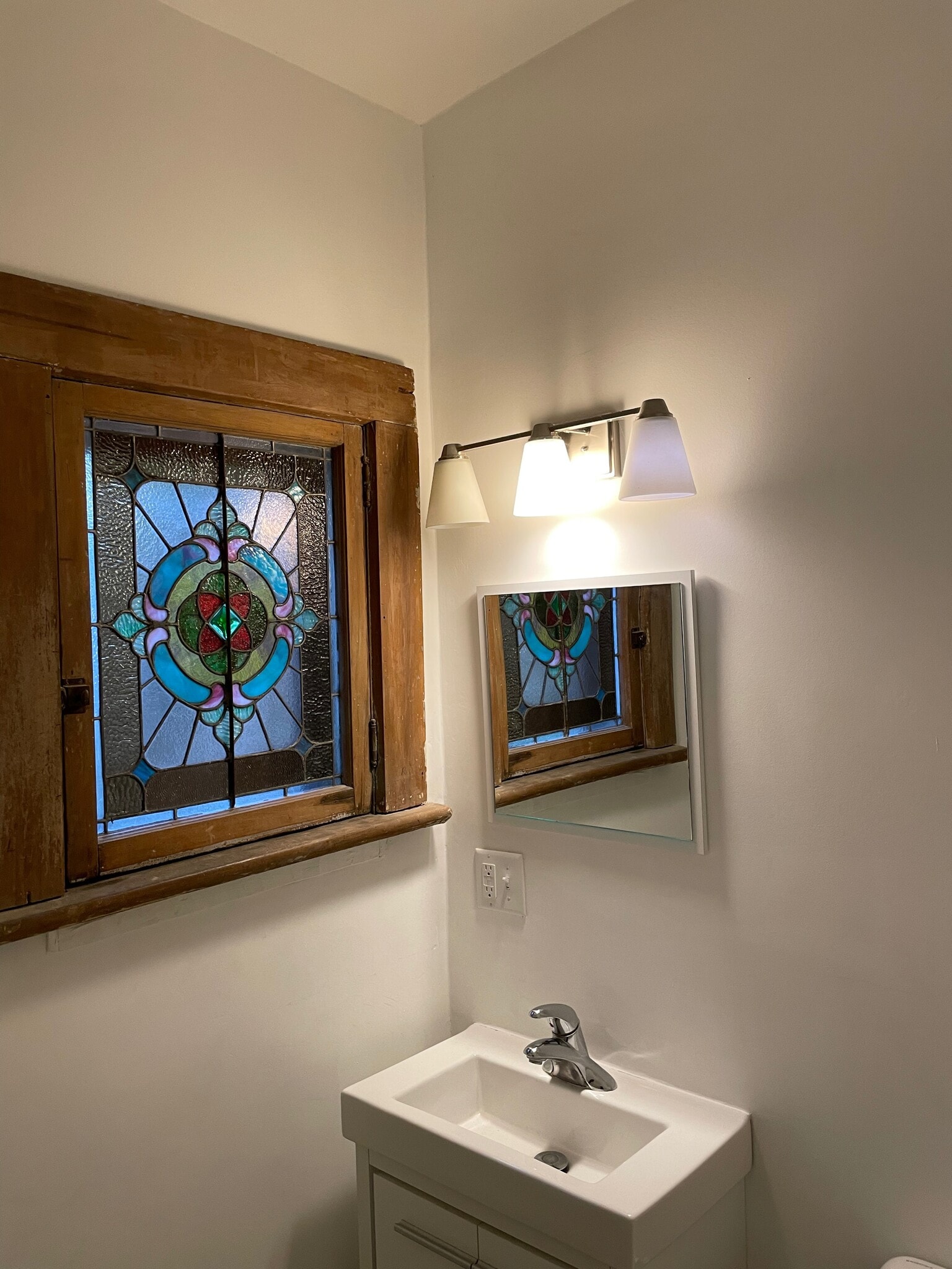 Bath - 1110 W Wayne St