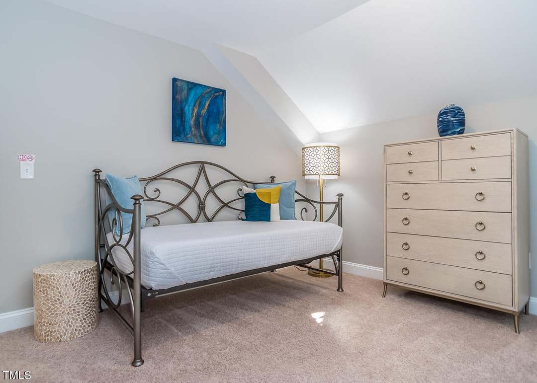 Building Photo - 151 Pineland Cir