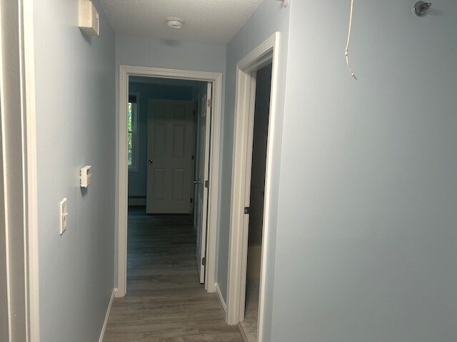 Building Photo - 39 Lantern Ln