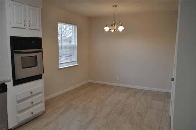 Building Photo - 2232 Shady Brook Dr