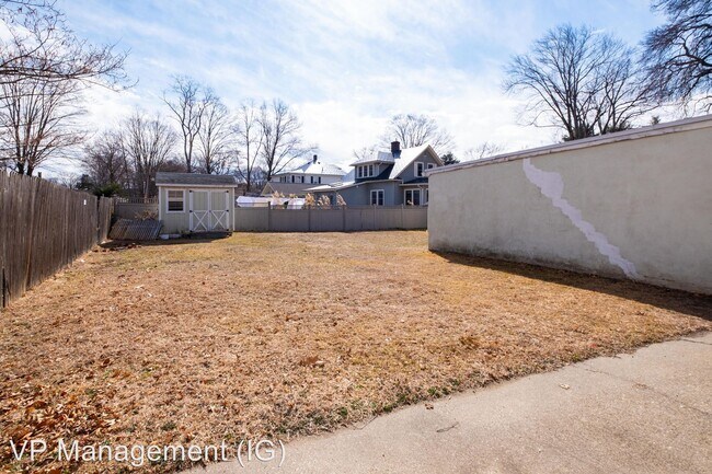 Building Photo - 212-214 South St