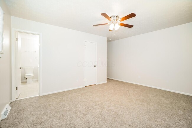 Building Photo - 1668 Kildare Pl