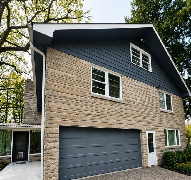 Building Photo - 35580 N Knowles Rd