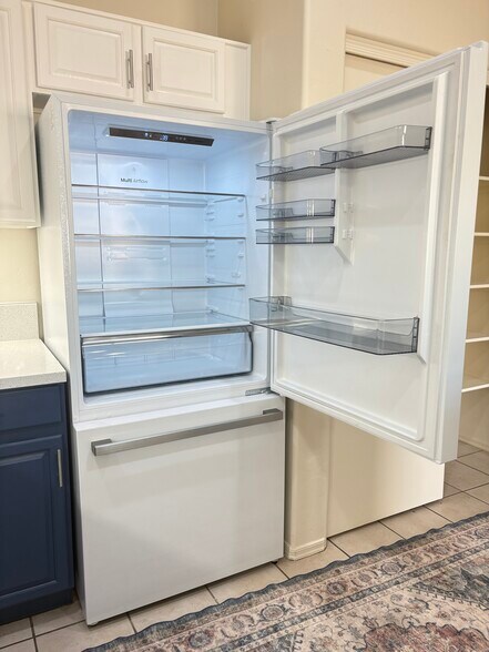 Building Photo - 8519 E Seabury Ct