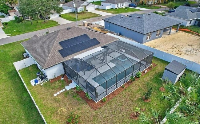 Building Photo - 6 Pine Bluff Ln