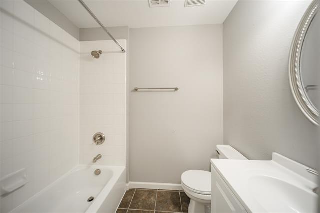 Building Photo - 8409 Luzerne Dr