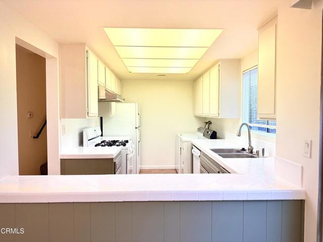 Building Photo - 4181 Walnut Grove Ave