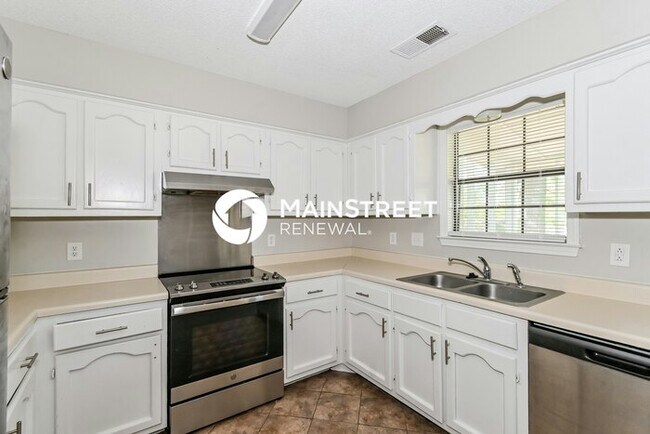 Building Photo - 3 Bedroom Pet-Friendly Home in Olive Branch, MS with Main Street Renewal