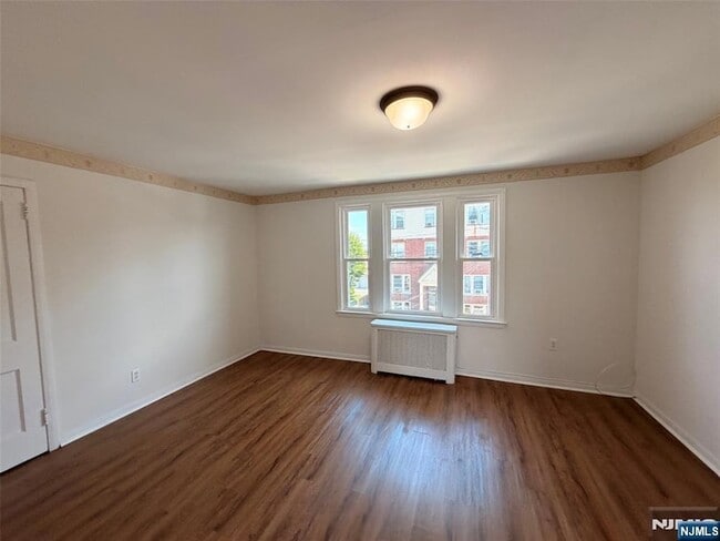 Building Photo - 67 Morgan Pl