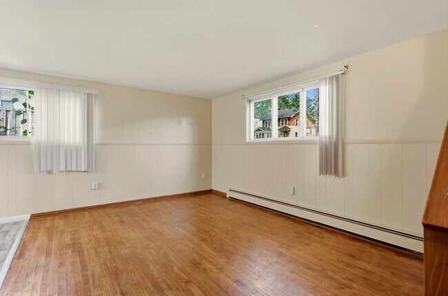 Building Photo - 1705-1707 Cooper Ave