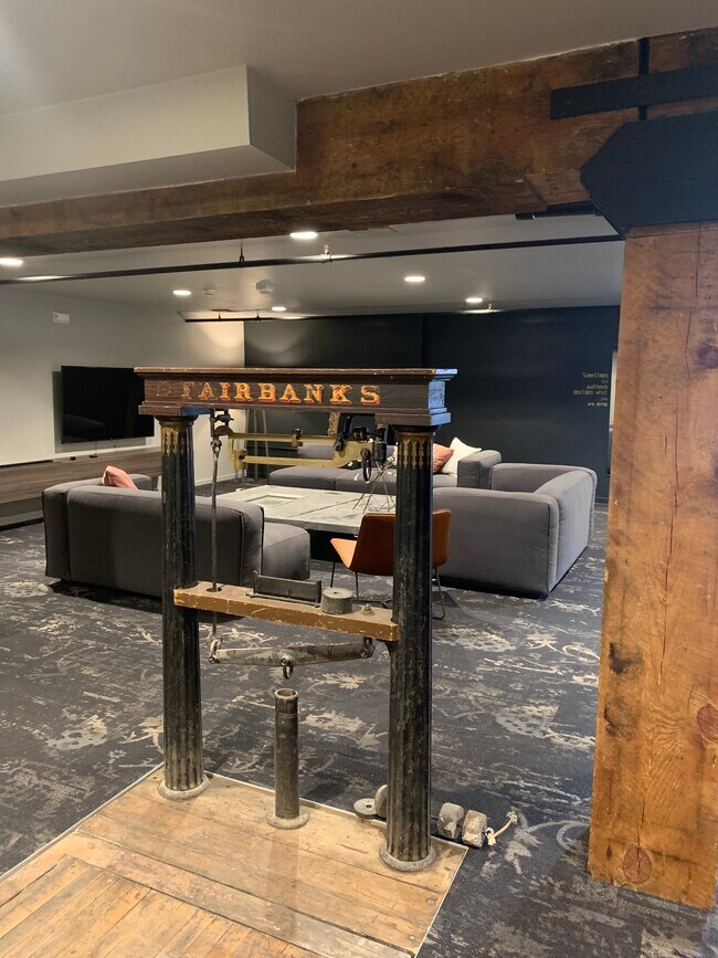 COMMON AREA - 1011 W 1st Ave