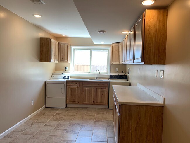 Building Photo - Beautifully updated home on 5 acres
