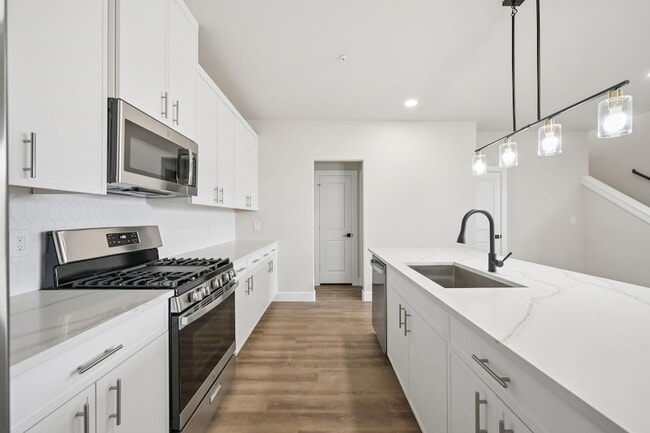 Building Photo - 3432 Taas Dr