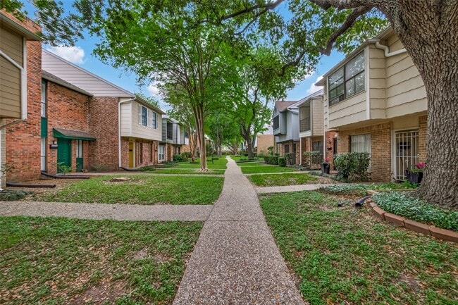 Building Photo - 6631 Wanda Ln