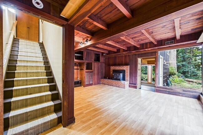 Building Photo - 2910 Greenbriar Ln