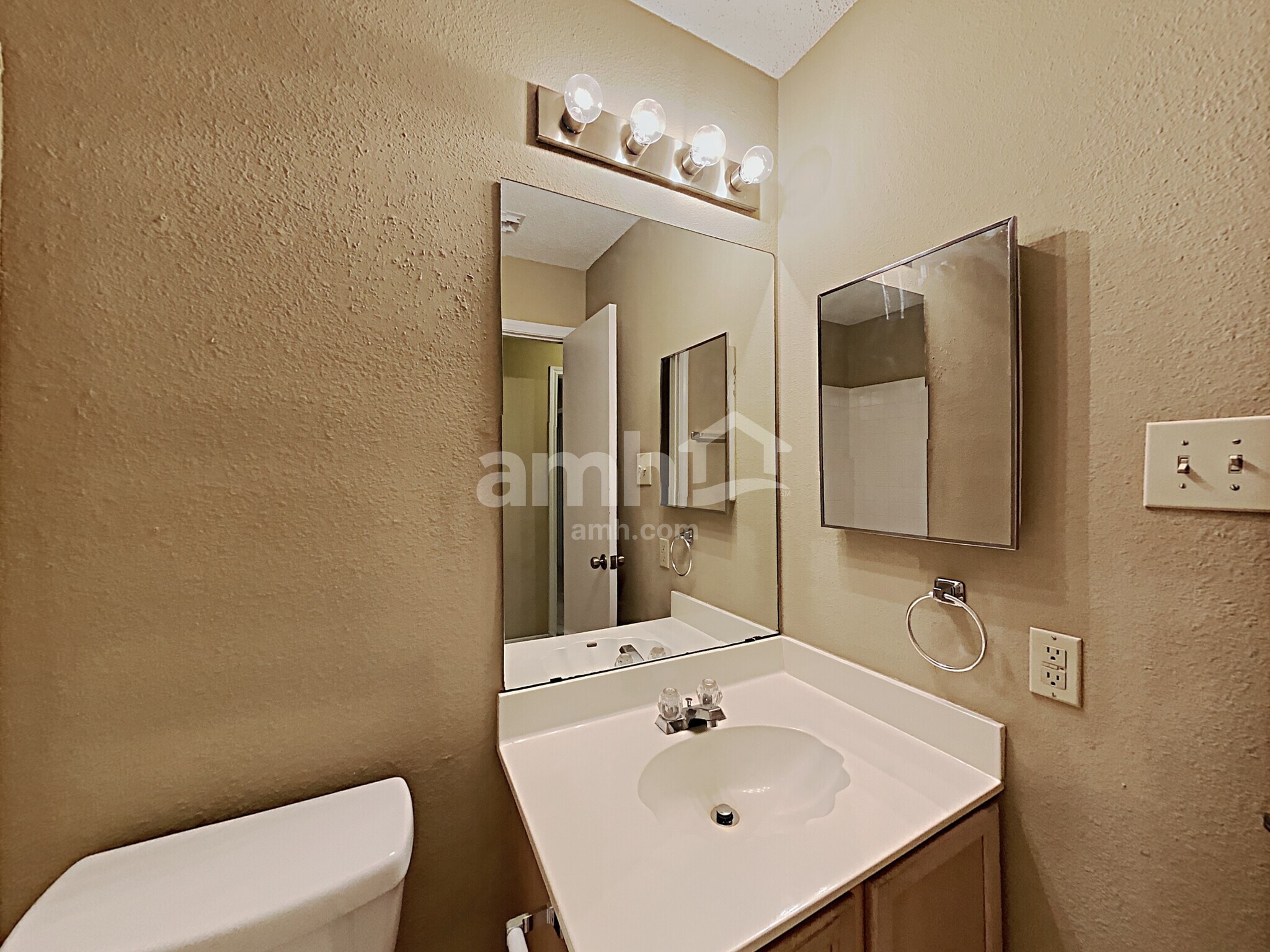 Building Photo - 10542 Westfield Pl
