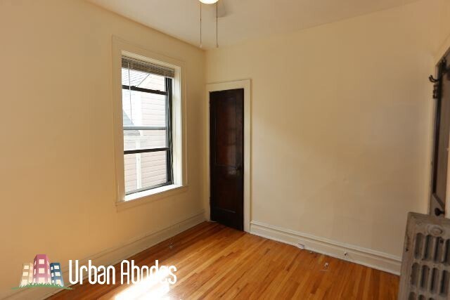 Building Photo - 3816 N Drake Ave