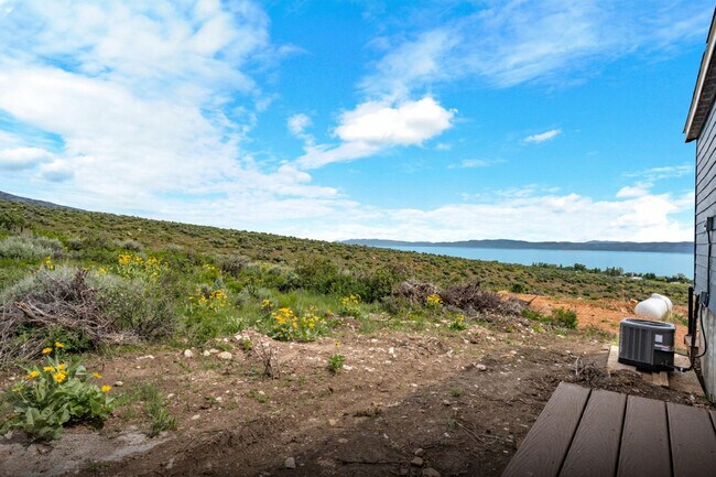 Building Photo - 421 Bluegrass Way