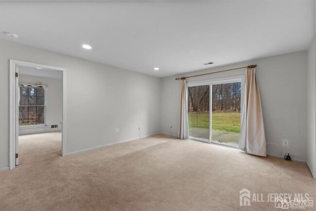 Building Photo - 1801 Timber Oaks Rd
