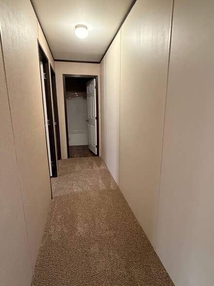 Building Photo - 180 Parker Lake Dr