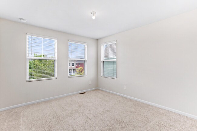 Building Photo - 897 Harrison St