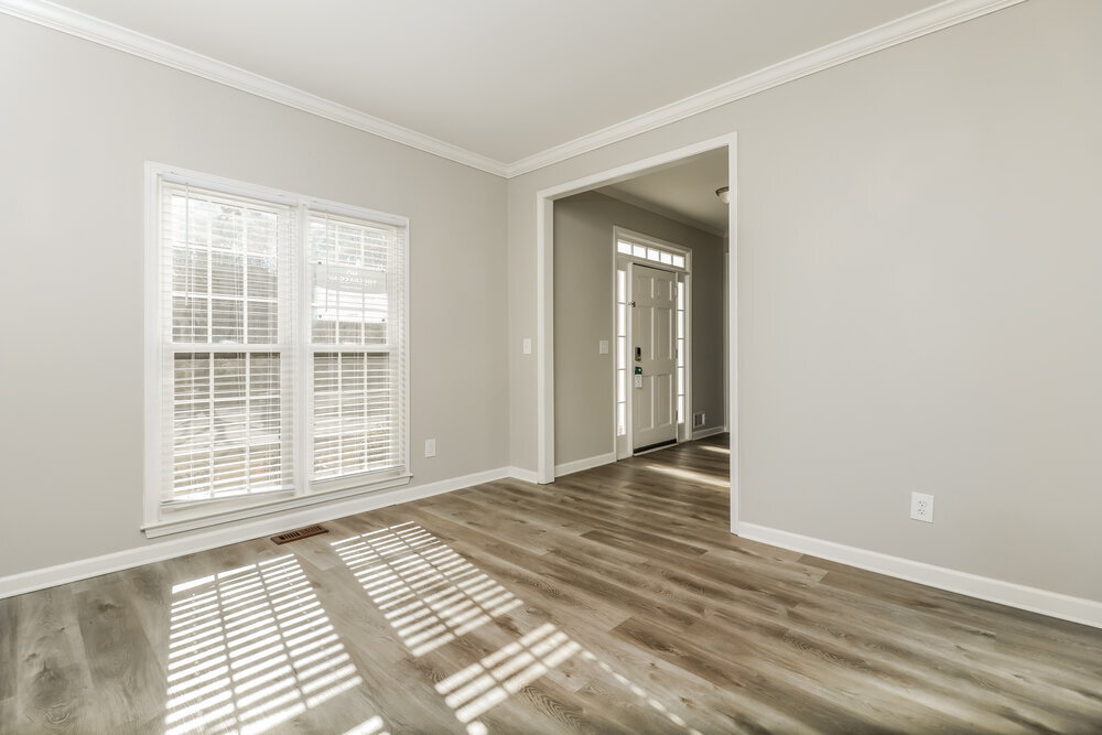 Building Photo - 245 St Martins Dr SE