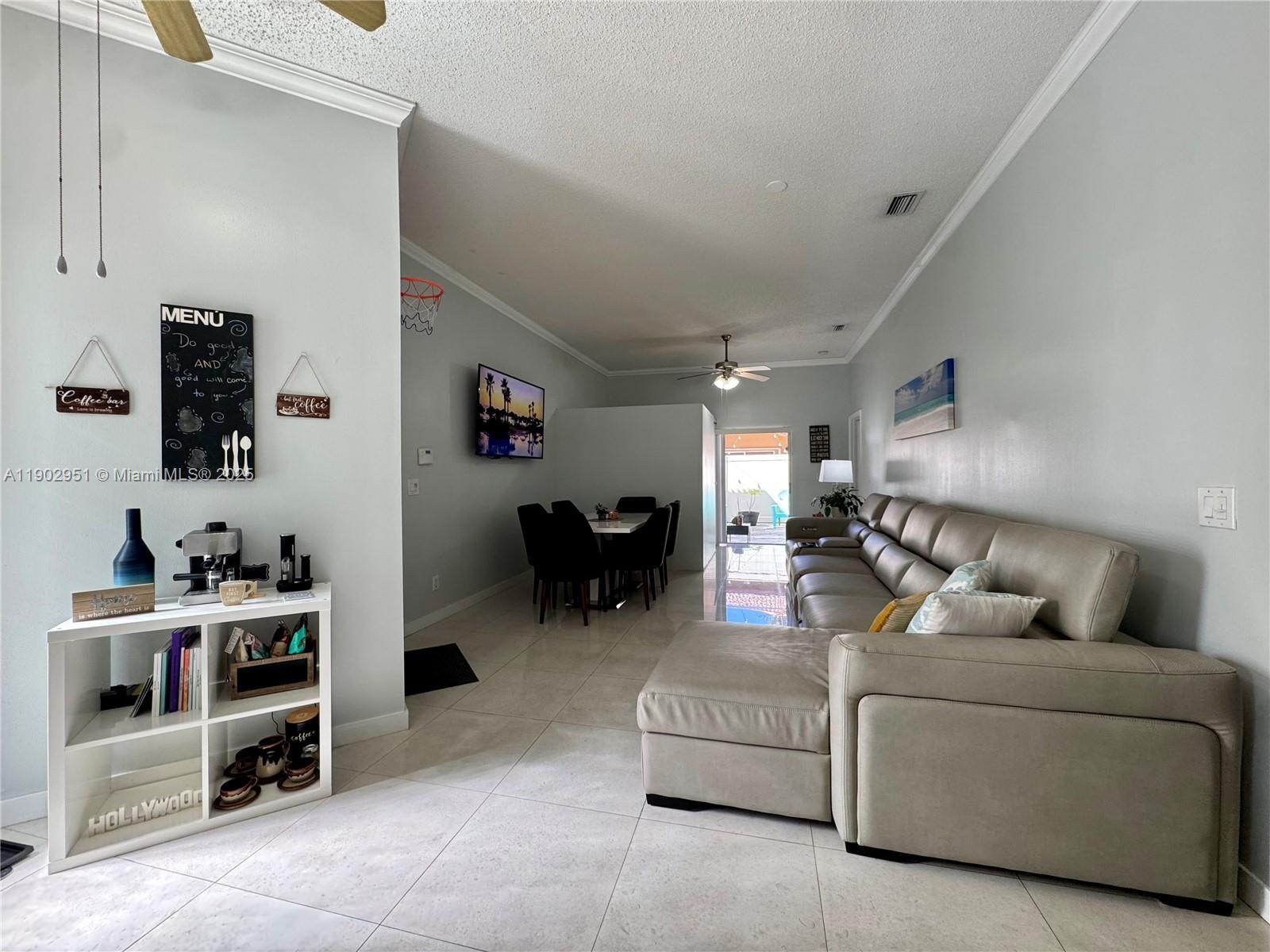 ?? 16137 Emerald Cove Rd, Weston — A Cozy One-Story Gem in Emerald Courts ?? - 16137 Emerald Cove Rd