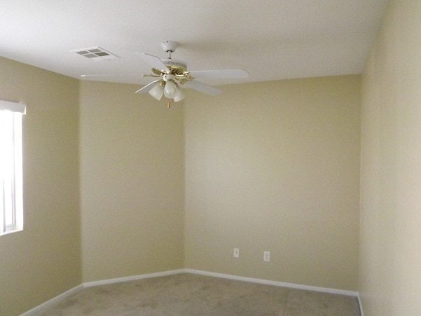 Building Photo - 4 Bedroom In South Green Valley Area!!!