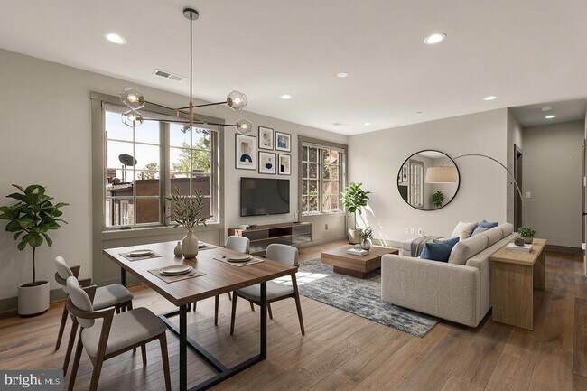 Building Photo - 3220 Grace St NW