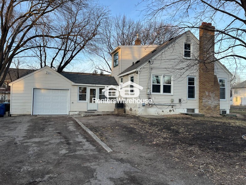 Building Photo - 10152 Lyndale Ave S