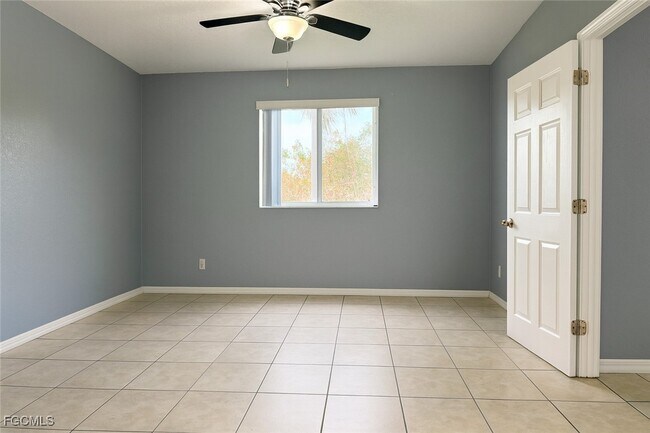 Building Photo - 1117 SW 48th Terrace