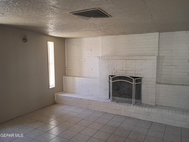 Building Photo - 8108 La Paloma Cir