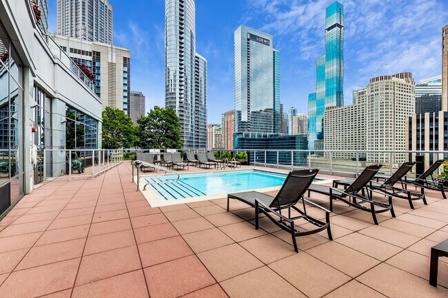 Building Photo - 240 E Illinois St