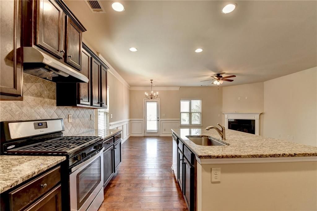 Building Photo - 2520 Morgan Chase Dr