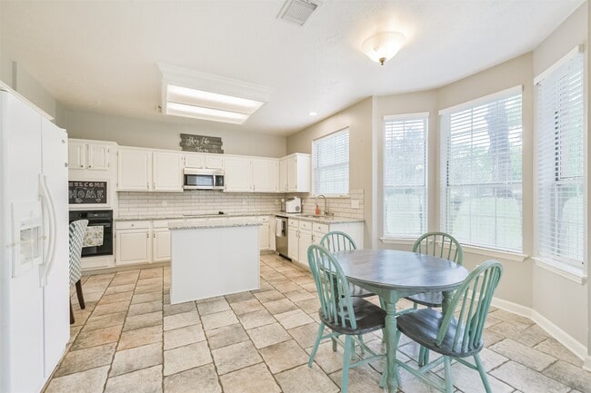 Building Photo - 20422 Maple Meadows Ct
