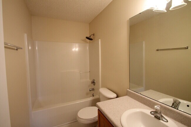 Building Photo - Exclusively Offered by Muse Realty, LLC