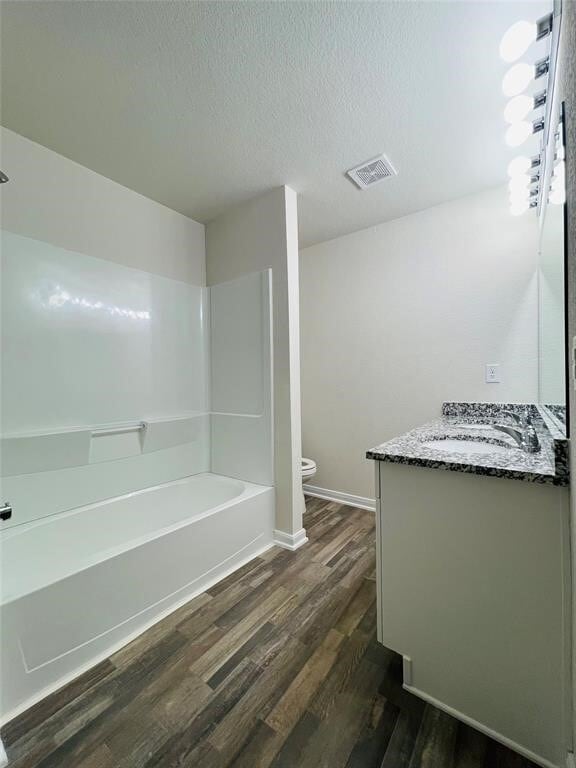 Building Photo - 203 Big Oak