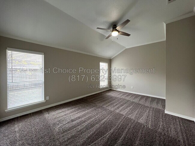 Building Photo - 405 Willow Vista Dr