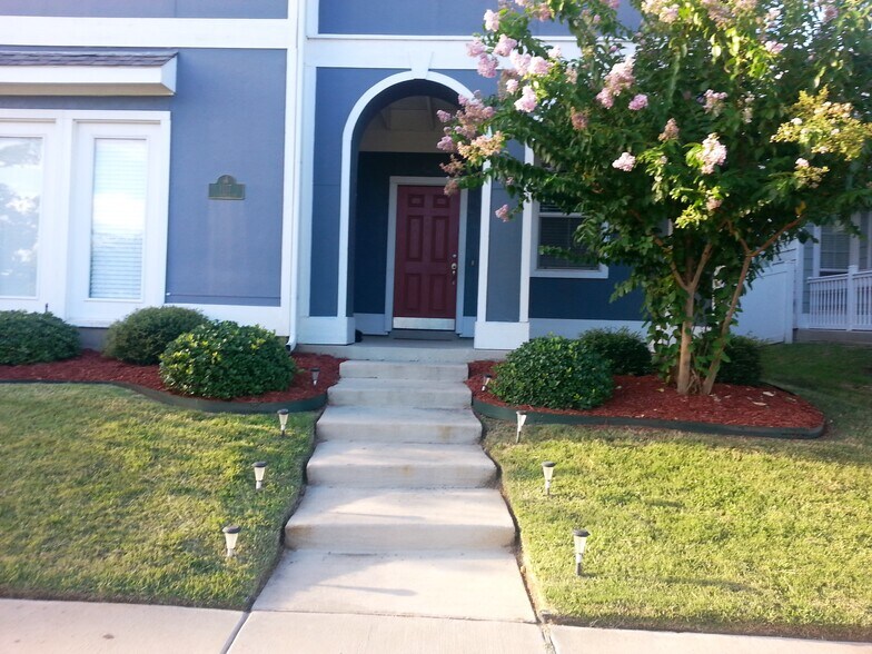 Building Photo - 1117 Caudle Ln