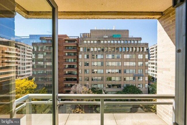 Building Photo - 1155 23rd St NW