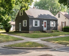 Building Photo - Rare home available for rent in Eken park!