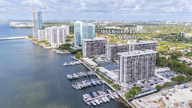 Building Photo - 1865 Brickell Ave