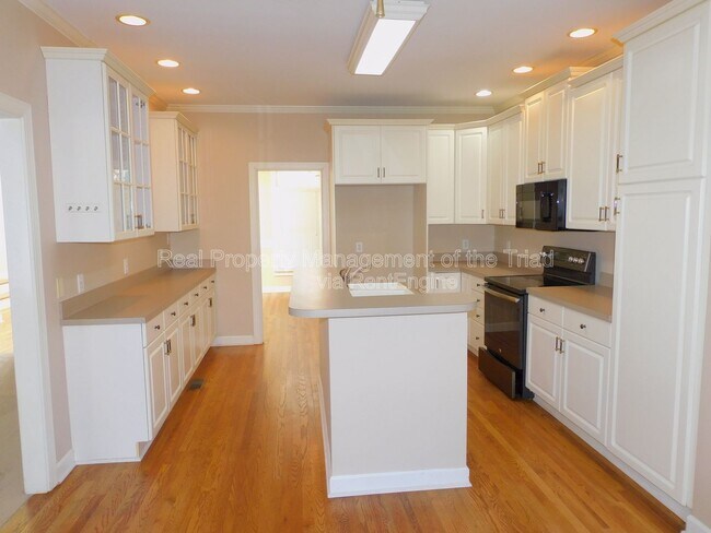 Building Photo - 4108 Stillbrook Ln