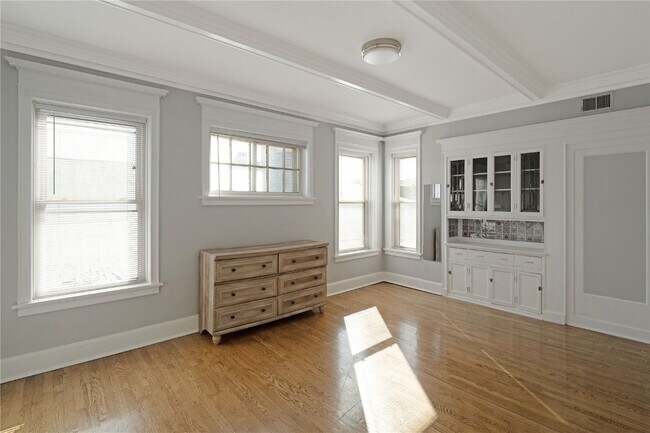 Building Photo - 4512 Westminster Pl