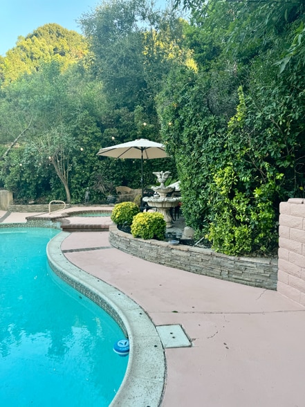 Building Photo - 483 Rancho Del Sol Dr